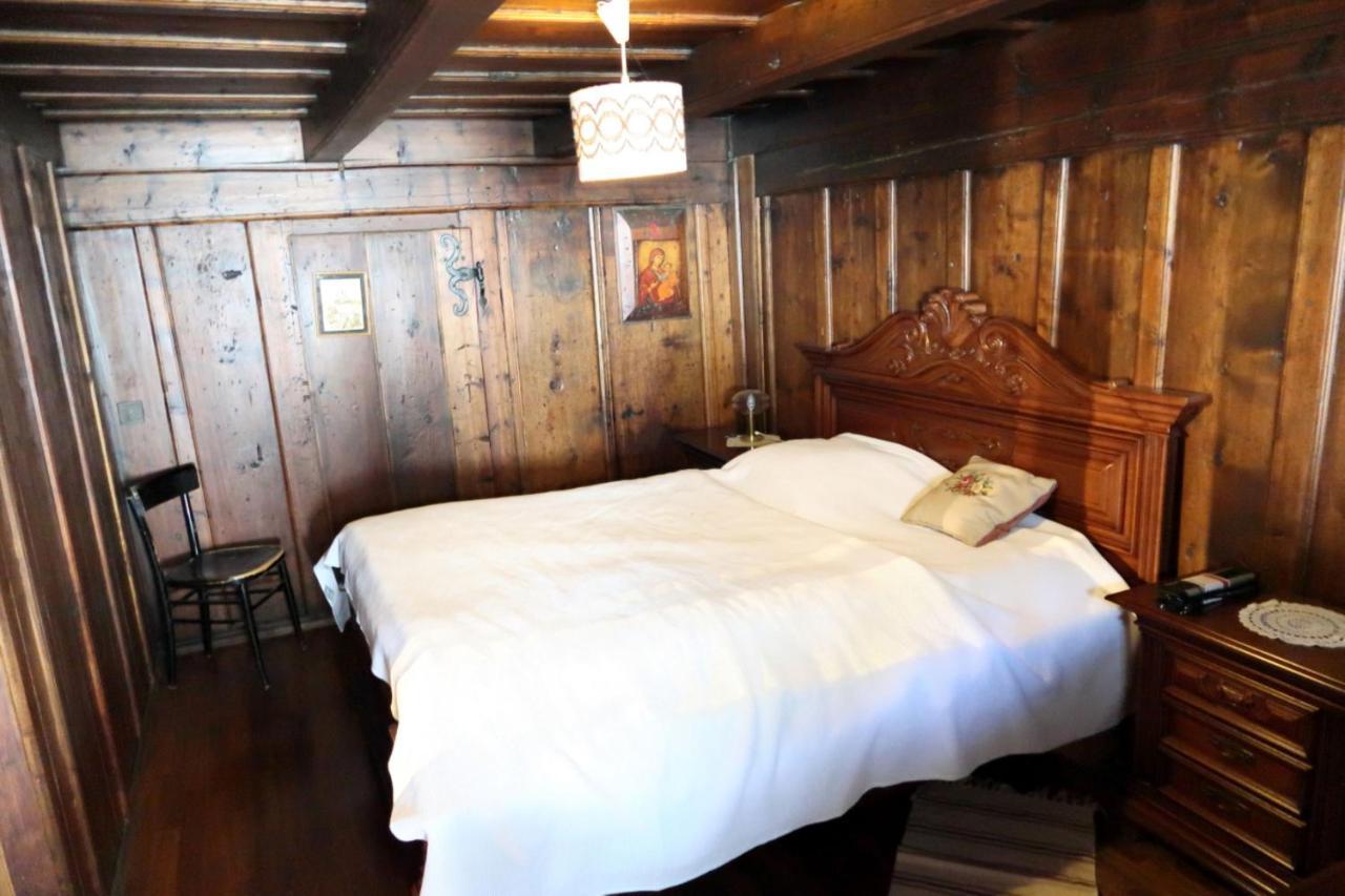 Bourg-Saint-Pierre : Le Cachet D'Antan Apartment ภายนอก รูปภาพ